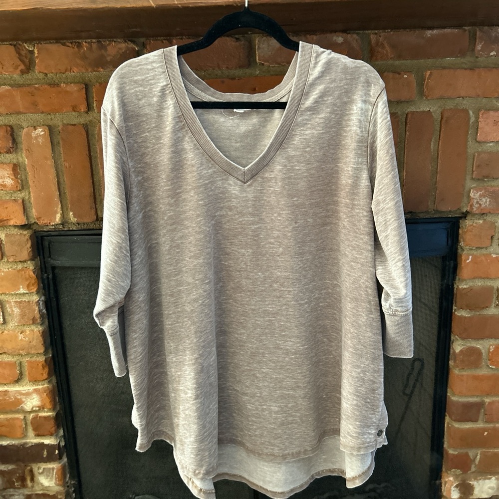 Women's V-Neck Mocha Top